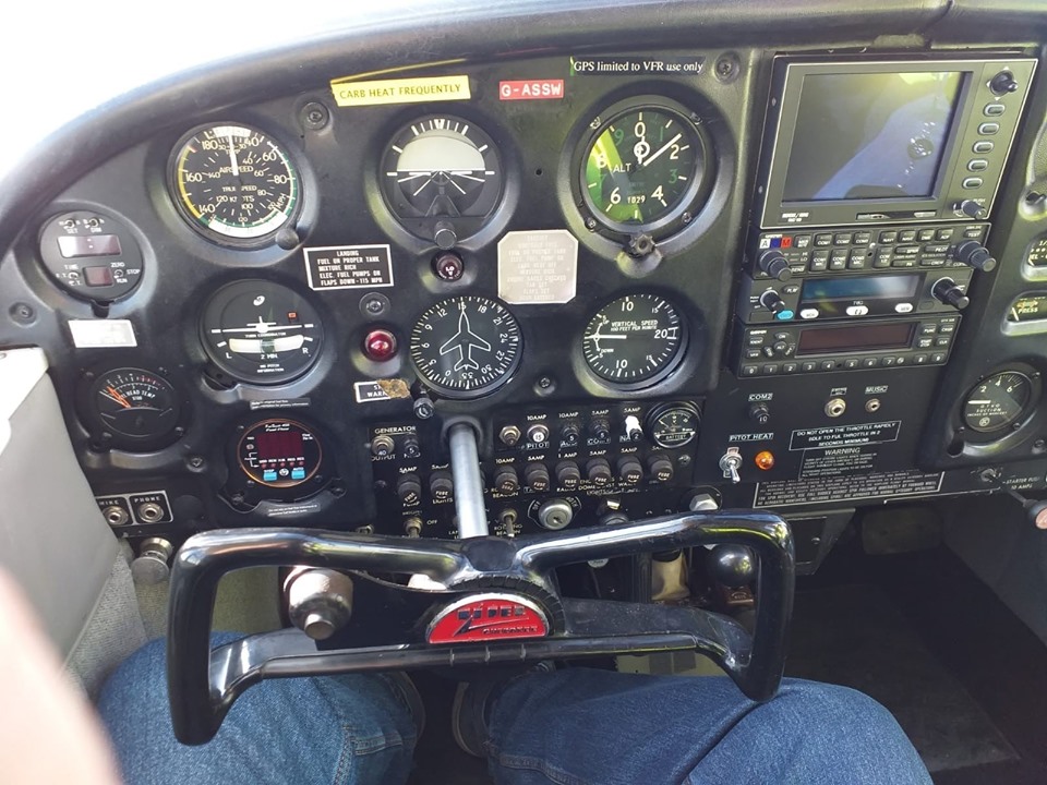 Cockpit 1