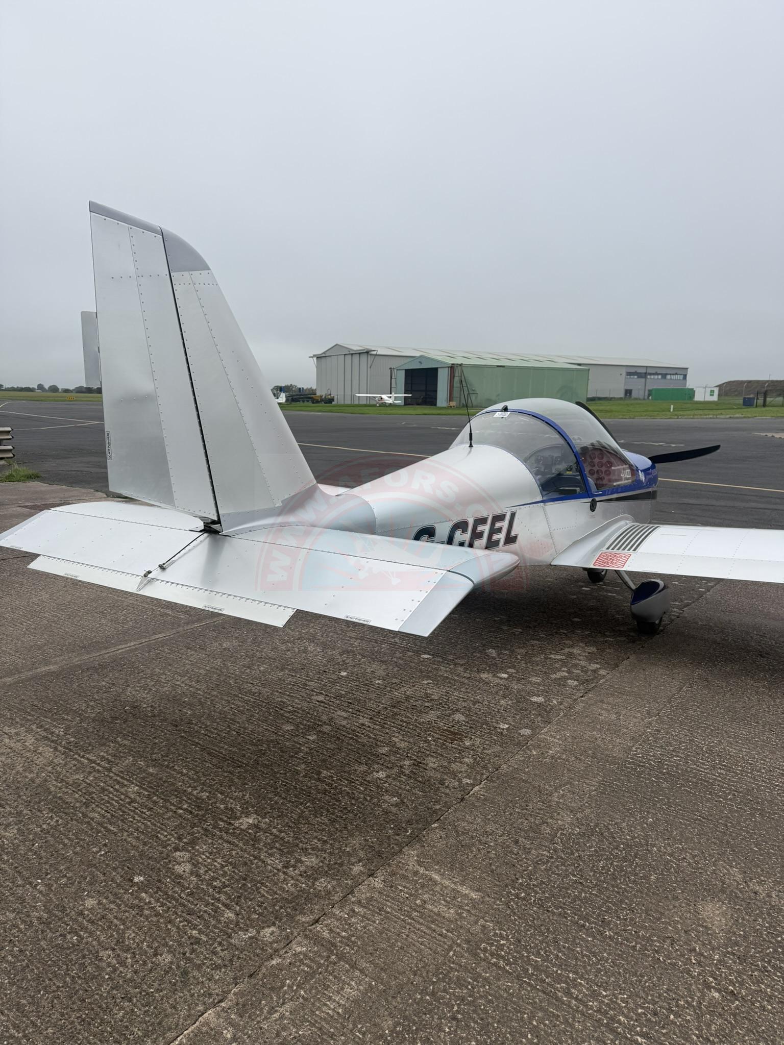 The sun shines on the mountains and trees (by Adam Kool on Unsplash)