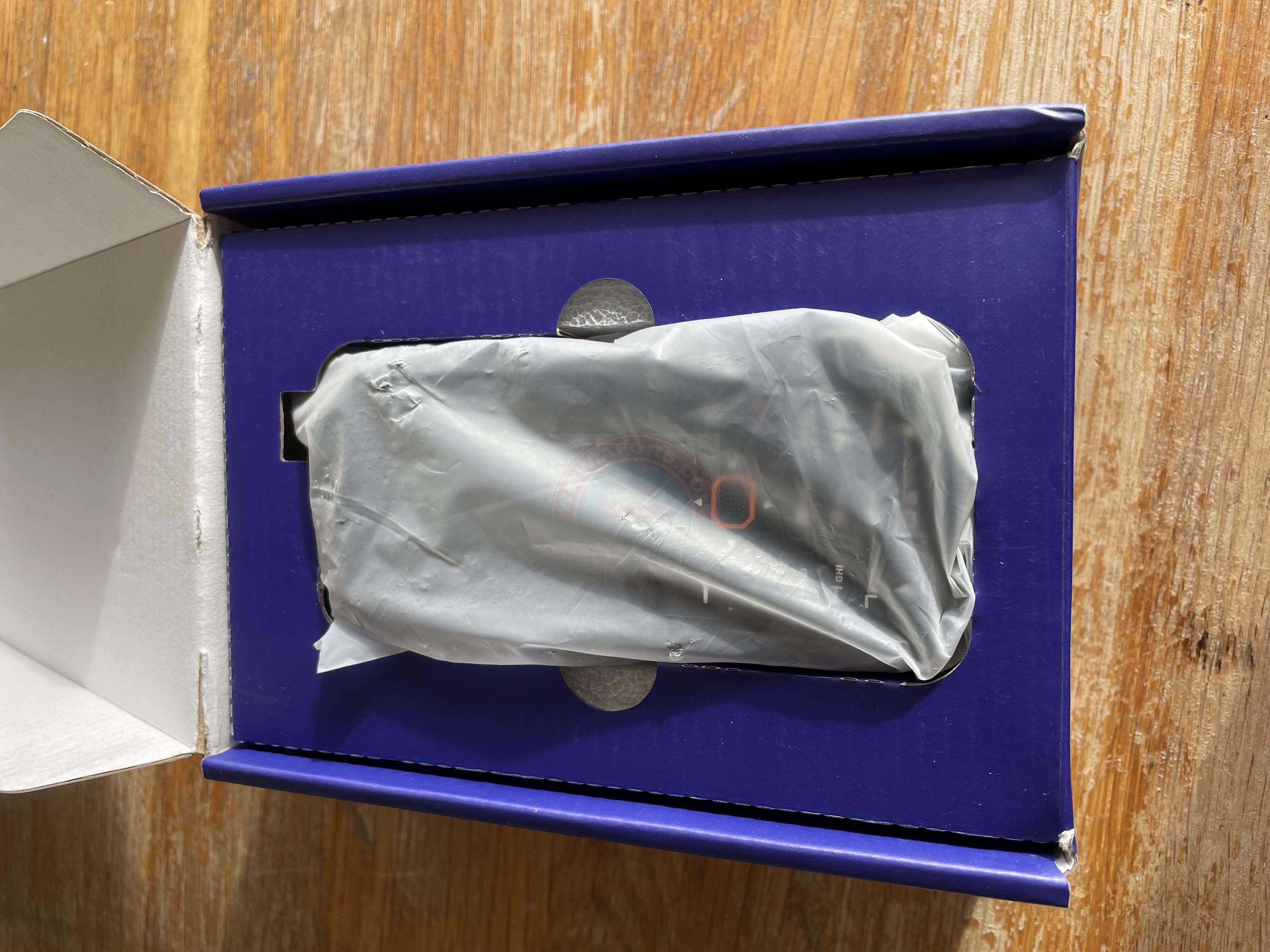 The sun shines on the mountains and trees (by Adam Kool on Unsplash)