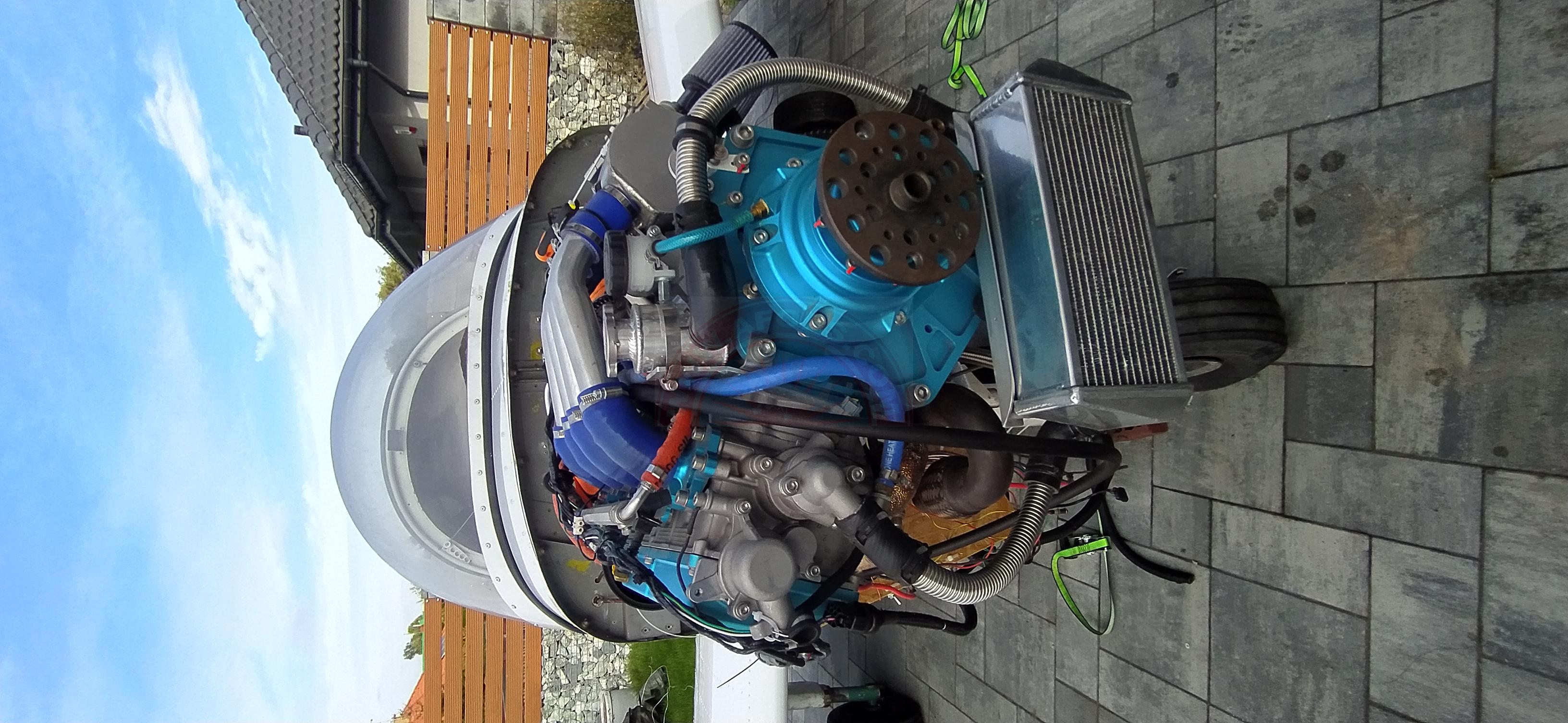 The sun shines on the mountains and trees (by Adam Kool on Unsplash)