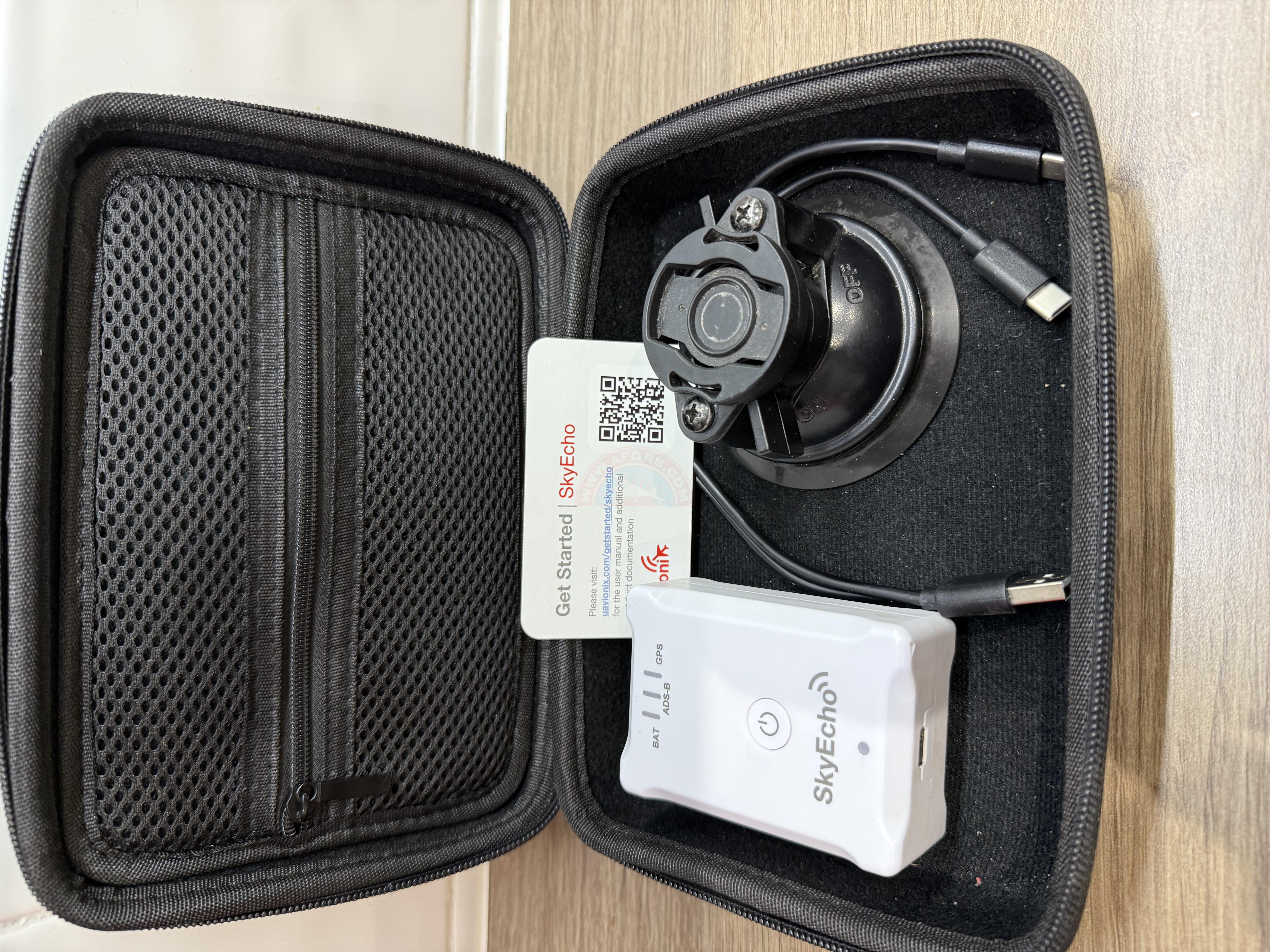 The sun shines on the mountains and trees (by Adam Kool on Unsplash)