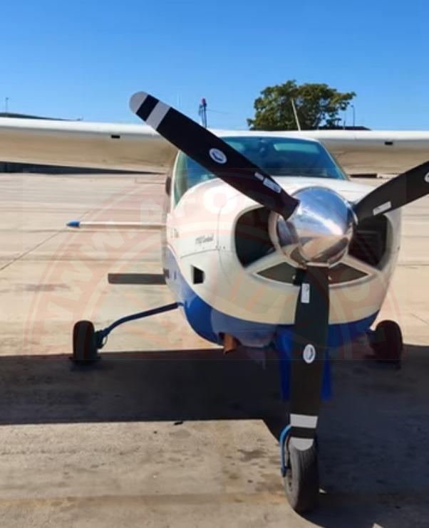 The sun shines on the mountains and trees (by Adam Kool on Unsplash)